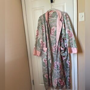 Vintage Victoria's Secret pink Green Floral Paisley Satin Robe  No Belt